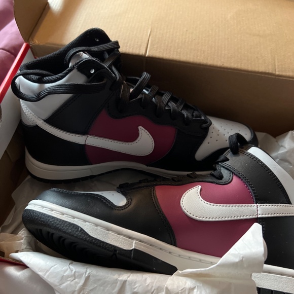 Nike dunks - Picture 2 of 4